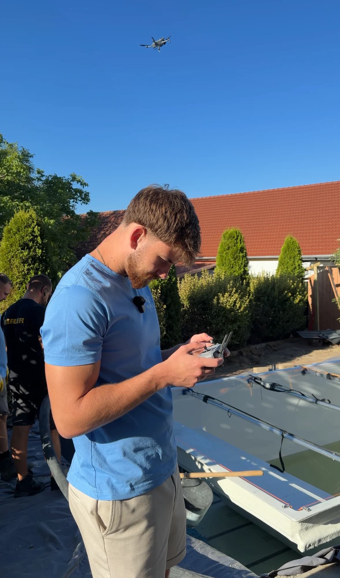 Drohne wird gesteuert